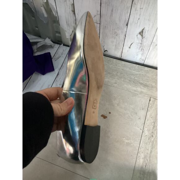 Tory Burch Melody Silver Flats Leather Sole Size 9 - Picture 7 of 7